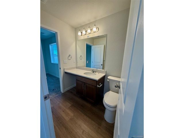 727 N Clubview St, Watkins, CO 80137