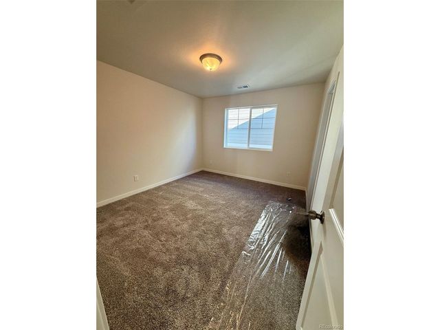 727 N Clubview St, Watkins, CO 80137