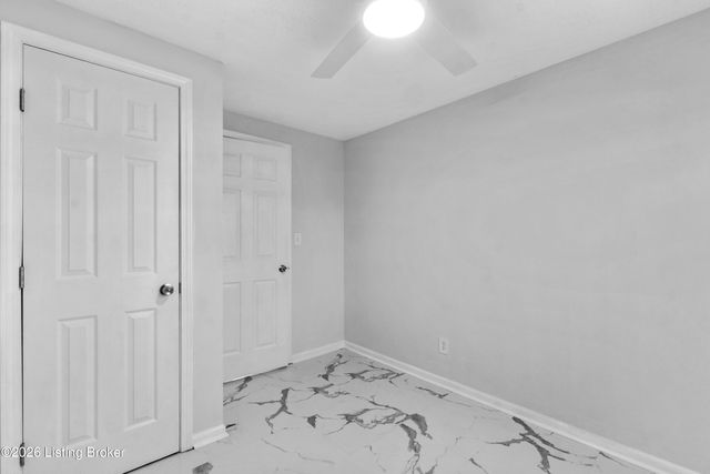 5512 Antle Dr, Louisville, KY 40229