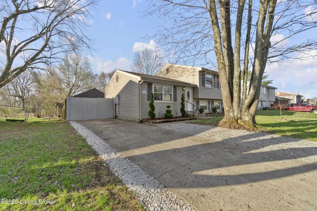 5512 Antle Dr, Louisville, KY 40229