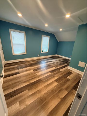 385 Whittemore Street, Pontiac, MI 48342