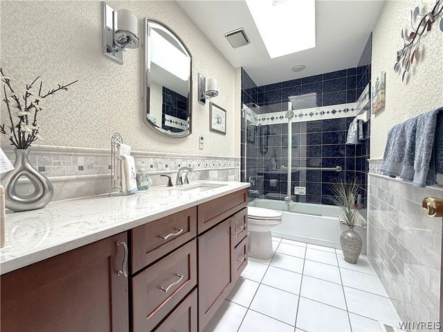 27 Button Bush Court, Amherst, NY 14228