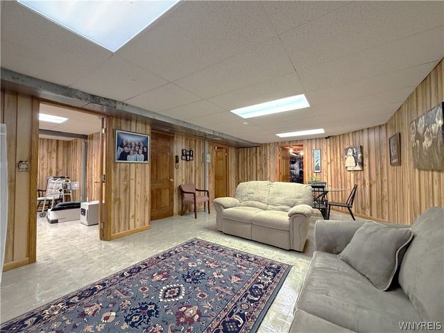 27 Button Bush Court, Amherst, NY 14228