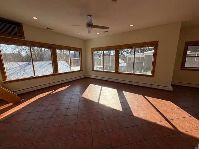 416 N Grove Avenue 2, Oak Park, IL 60302