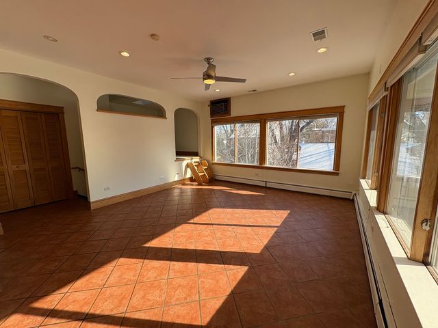 416 N Grove Avenue 2, Oak Park, IL 60302