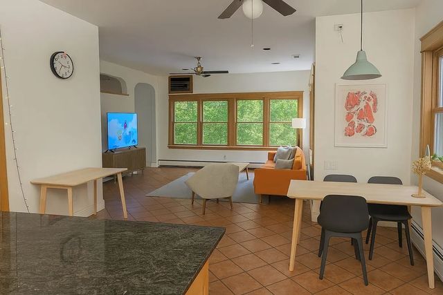 416 N Grove Avenue 2, Oak Park, IL 60302