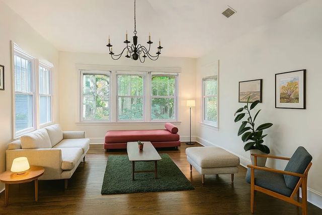 416 N Grove Avenue 2, Oak Park, IL 60302