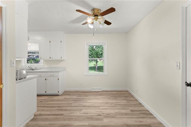 3020 S Northern Boulevard, Independence, MO 64052