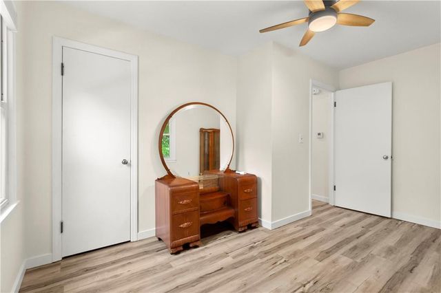3020 S Northern Boulevard, Independence, MO 64052