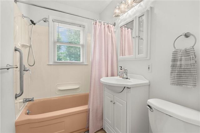 3020 S Northern Boulevard, Independence, MO 64052