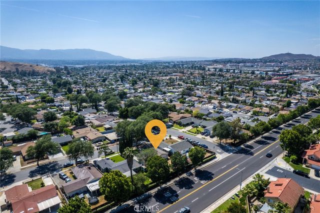 3491 Crownsworth Street, Corona, CA 92879