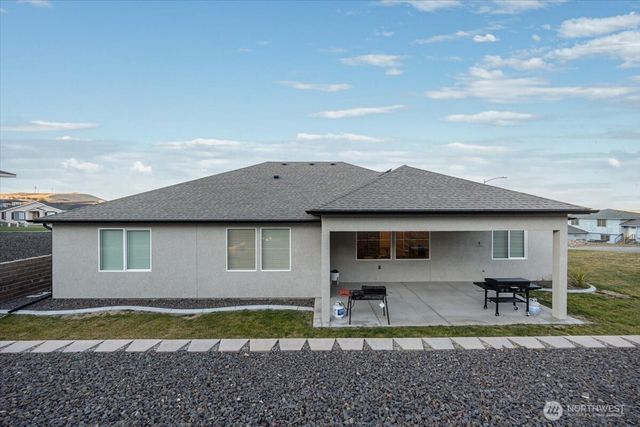 4511 Laurel Ct, West Richland, WA 99353