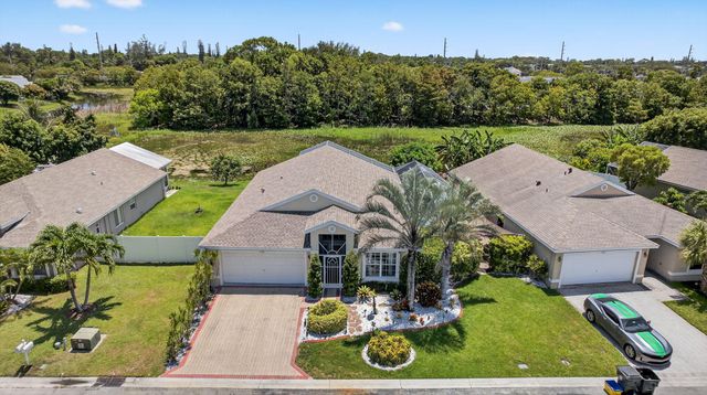 1768 Sawgrass Circle, Greenacres, FL 33413