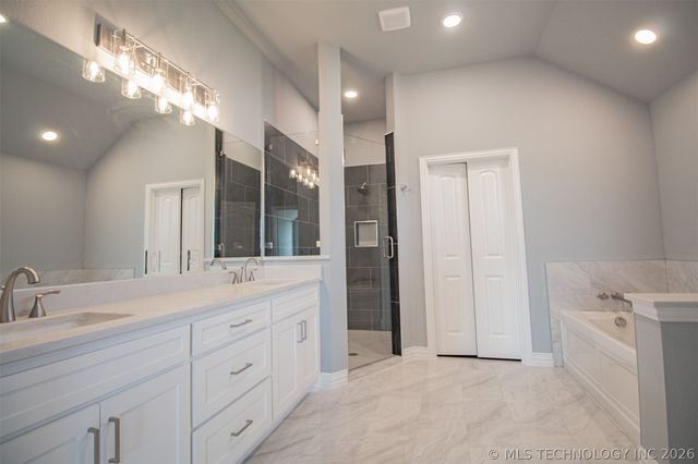 183 Rancho Sol, Durant, OK 74701