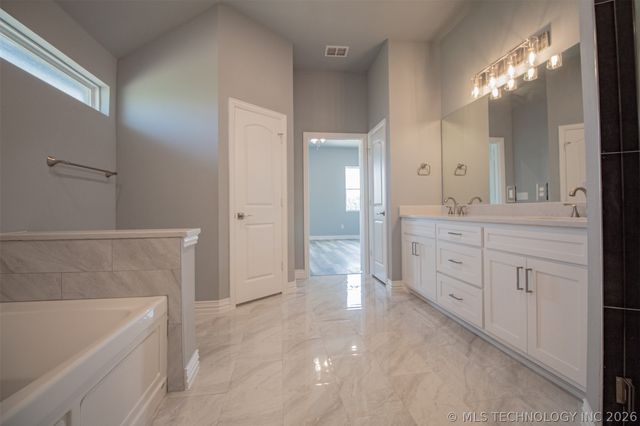 183 Rancho Sol, Durant, OK 74701
