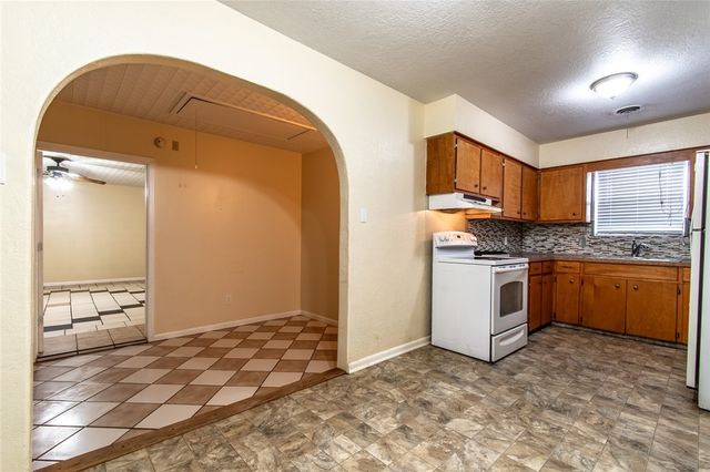 5802 Limerick Dr, Corpus Christi, TX 78413
