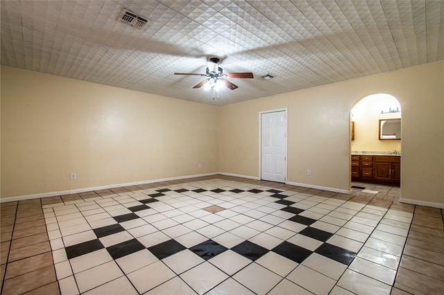 5802 Limerick Dr, Corpus Christi, TX 78413