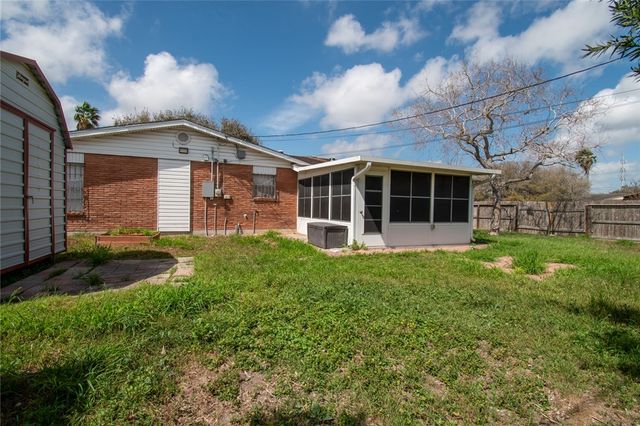 5802 Limerick Dr, Corpus Christi, TX 78413