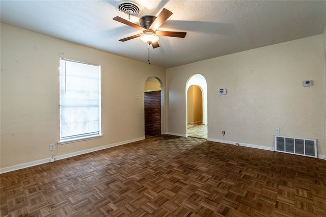 5802 Limerick Dr, Corpus Christi, TX 78413