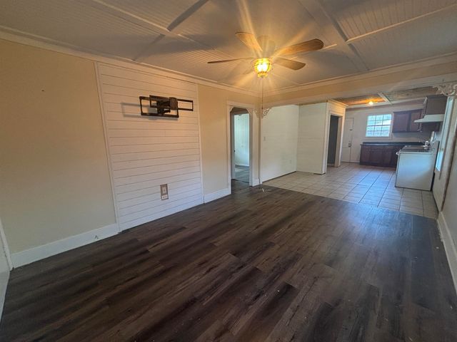 136 Catherine St, Lockport, LA 70374