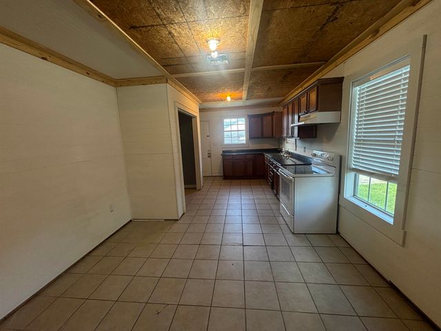 136 Catherine St, Lockport, LA 70374