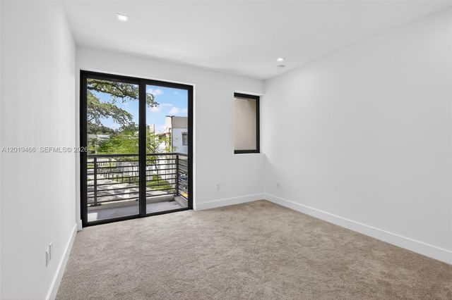 4101 N Oak Pl, Dania Beach, FL 33314