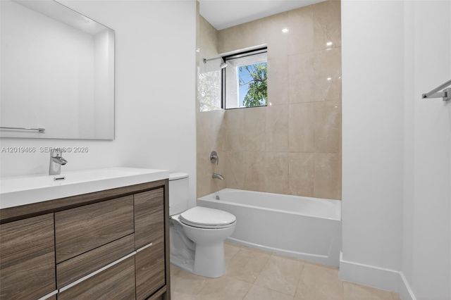 4101 N Oak Pl, Dania Beach, FL 33314