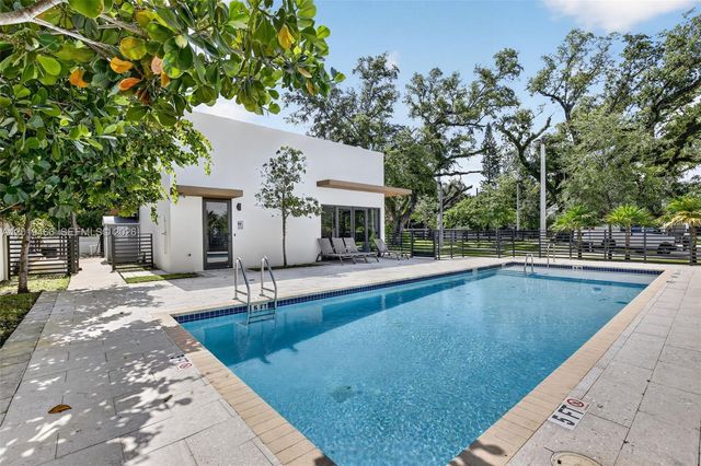 4101 N Oak Pl, Dania Beach, FL 33314