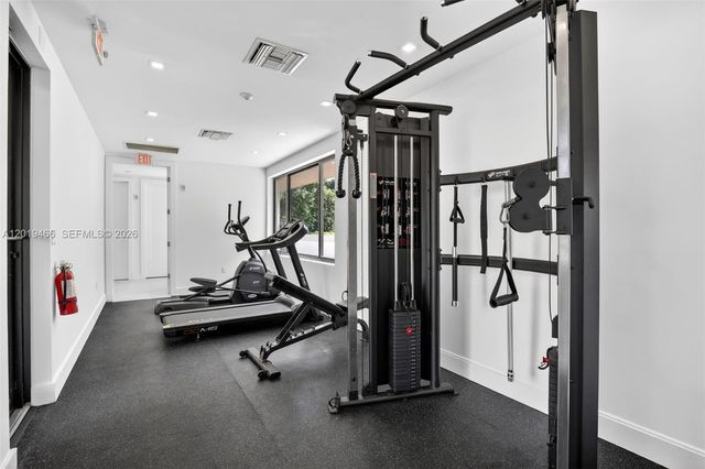 4101 N Oak Pl, Dania Beach, FL 33314