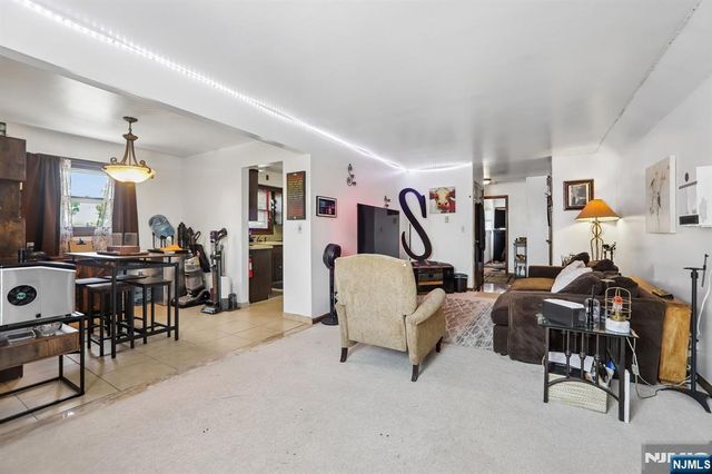 355 Chestnut Avenue, South Hackensack, NJ 07606