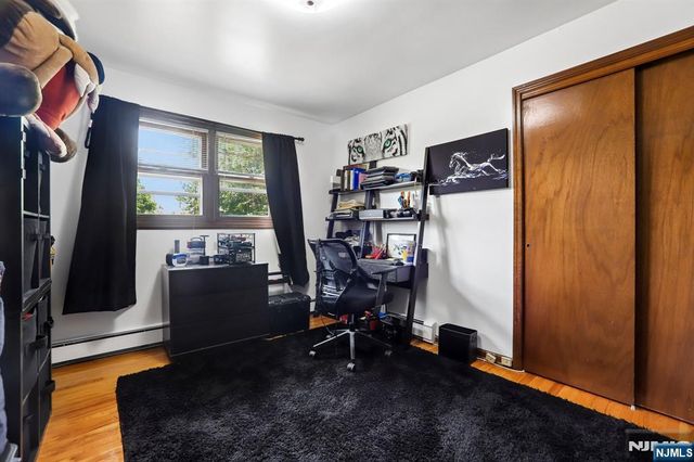 355 Chestnut Avenue, South Hackensack, NJ 07606