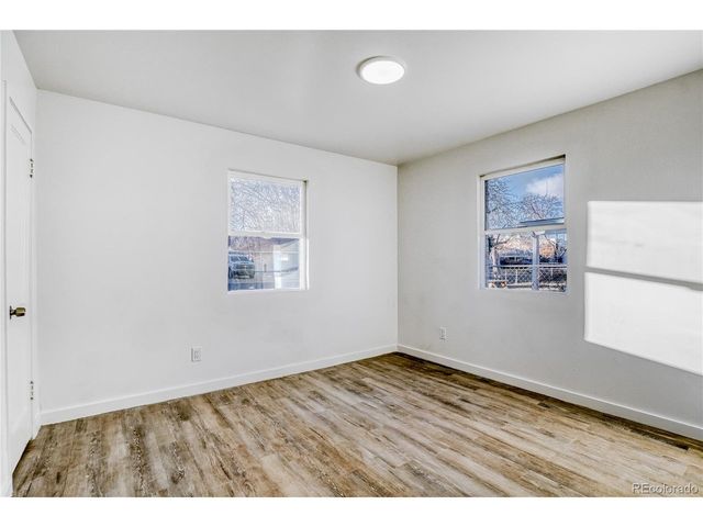 1240 Xanadu St, Aurora, CO 80011