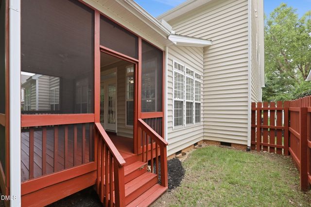 10200 Thoughtful Spot Way, Raleigh, NC 27614