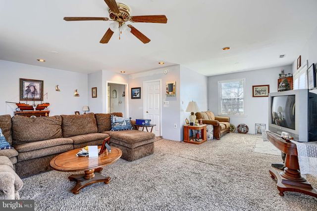 1510 DENTON RD, Essex, MD 21221