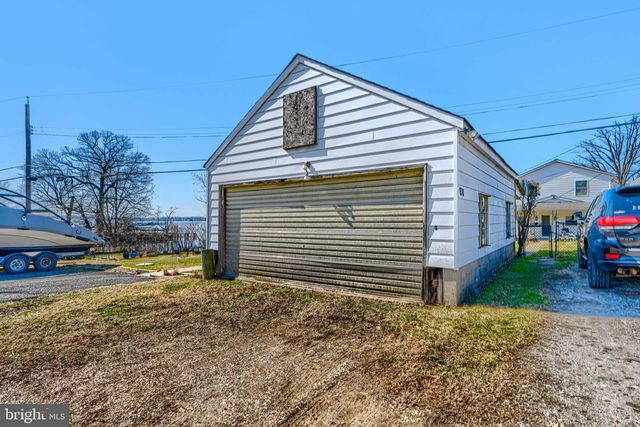 1510 DENTON RD, Essex, MD 21221