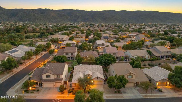 1831 E VALENCIA Drive, Phoenix, AZ 85042