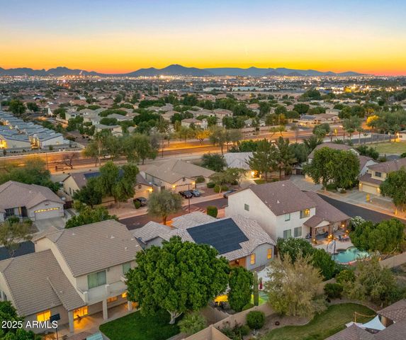 1831 E VALENCIA Drive, Phoenix, AZ 85042