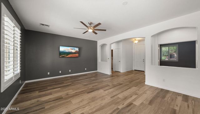 1831 E VALENCIA Drive, Phoenix, AZ 85042