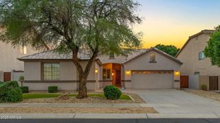1831 E VALENCIA Drive, Phoenix, AZ 85042
