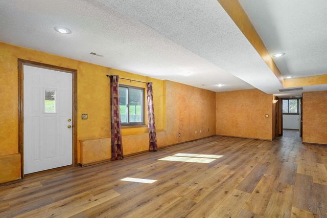 1978 W Williamsburg Street, Springfield, MO 65810