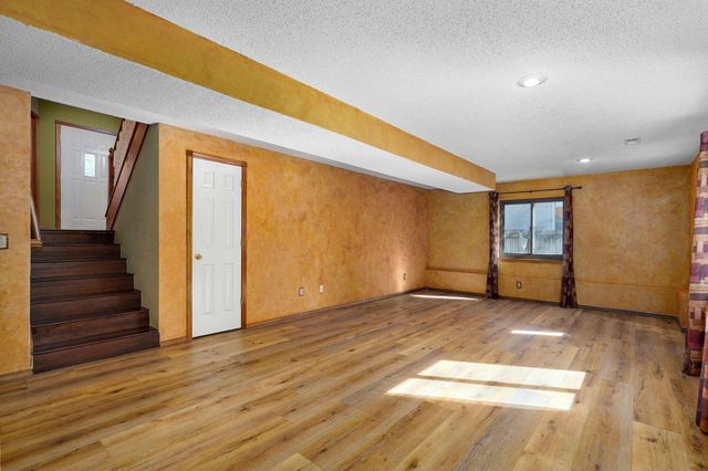 1978 W Williamsburg Street, Springfield, MO 65810