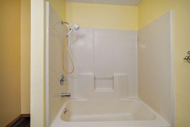 1978 W Williamsburg Street, Springfield, MO 65810