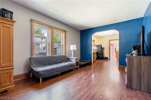 122 Southeast Avenue, Tallmadge, OH 44278