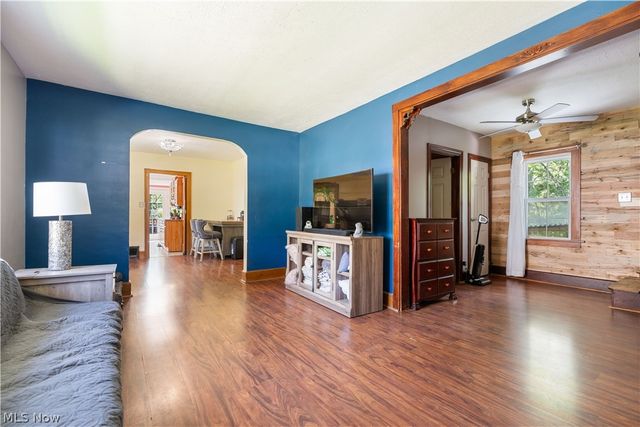 122 Southeast Avenue, Tallmadge, OH 44278