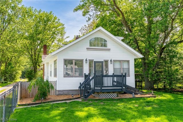 122 Southeast Avenue, Tallmadge, OH 44278