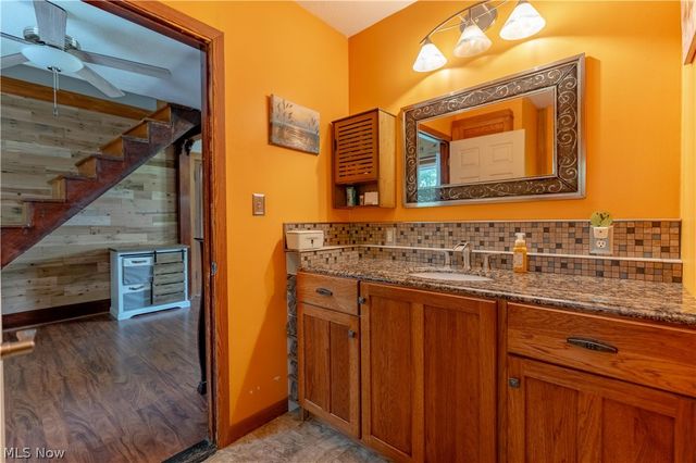 122 Southeast Avenue, Tallmadge, OH 44278