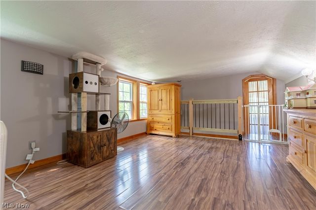 122 Southeast Avenue, Tallmadge, OH 44278