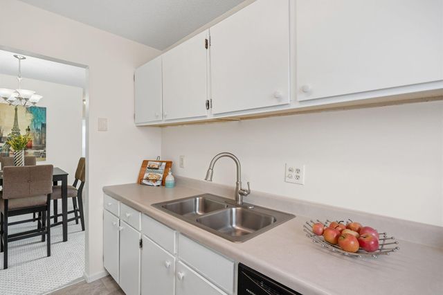 6317 83rd Court N, Brooklyn Park, MN 55445