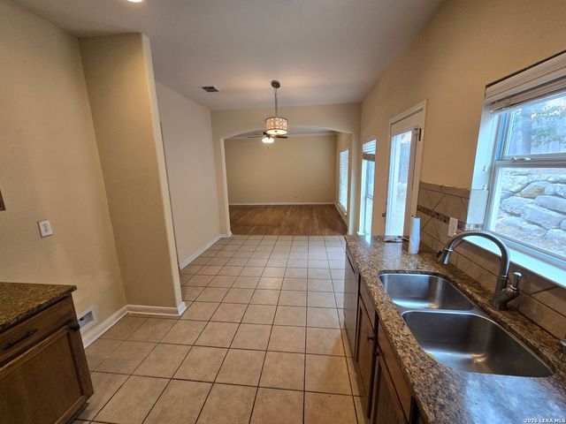 13106 Vegas View, San Antonio, TX 78233