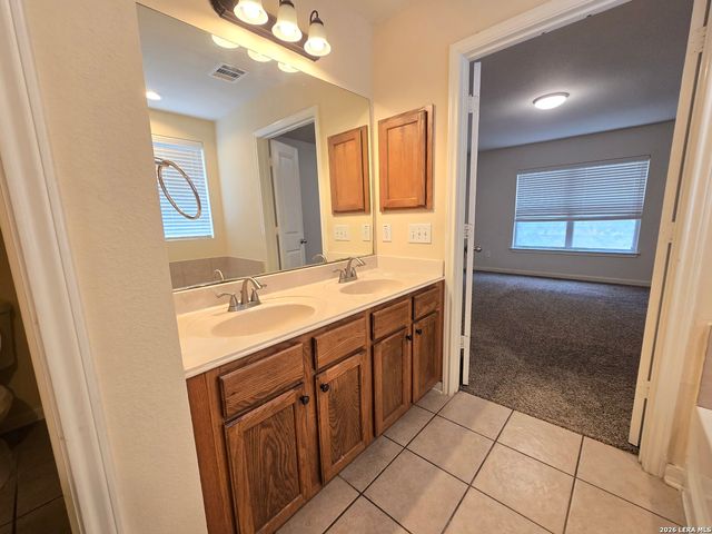 13106 Vegas View, San Antonio, TX 78233